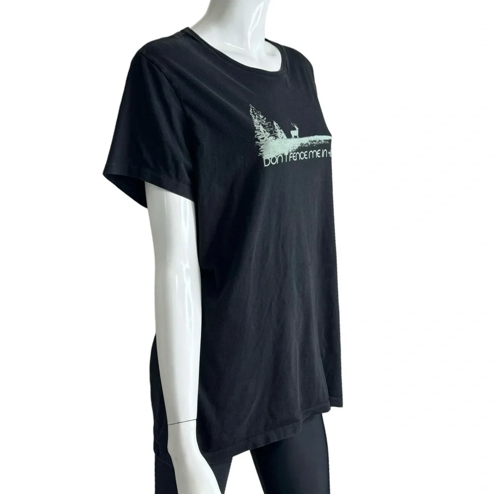 4/$40 The‎ North Face Graphic Short Sleeve Black Tee Shirt - Picture 2 of 3